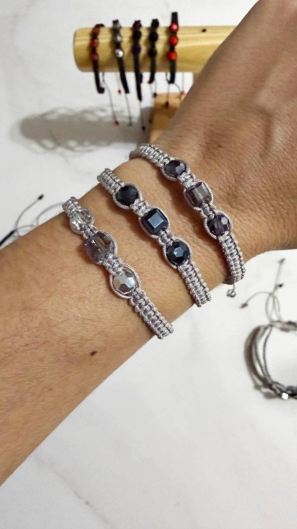 Producto - PULSERA MACRAME gris