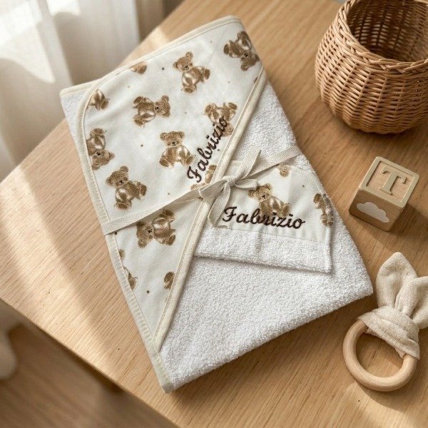 Producto - Toalla bordada + babita
