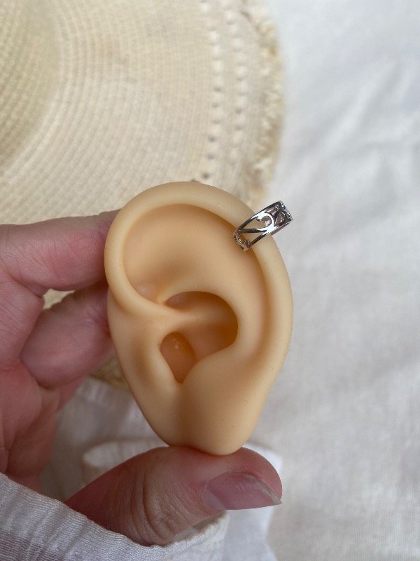 Producto - Ear Cuff Griego A.Q