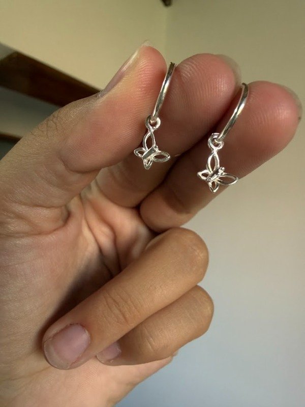 Producto - Argollitas con mariposa - 12 mm