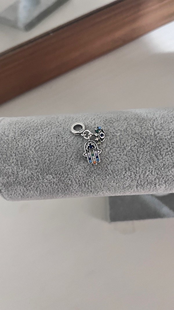 Producto - Dije protector pandora