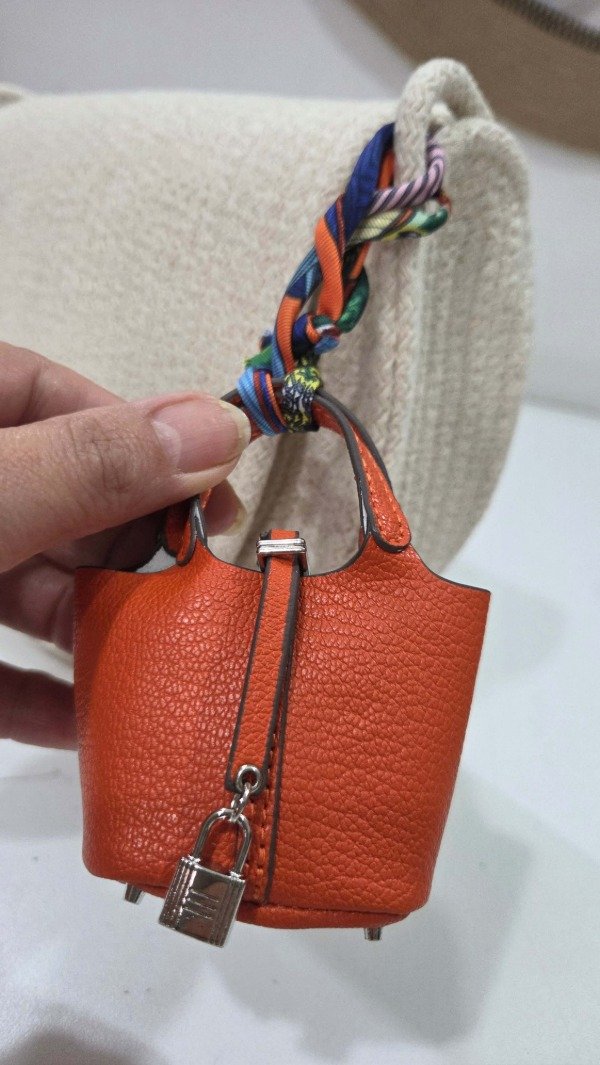 Producto - Llavero carterita Naranja