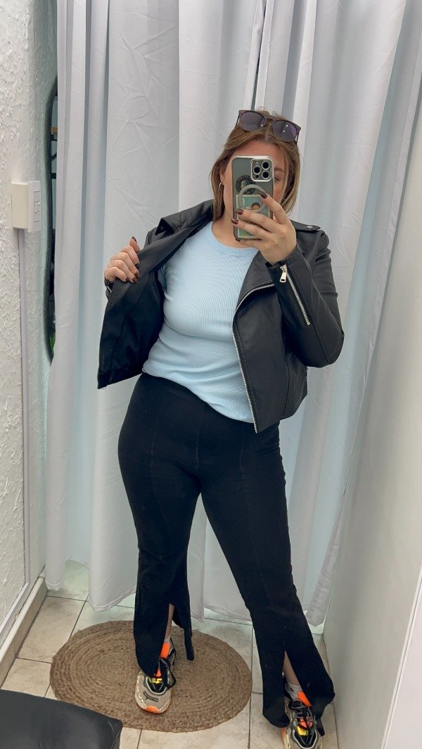 Producto - Chaqueta Ecocuero Talle - 2