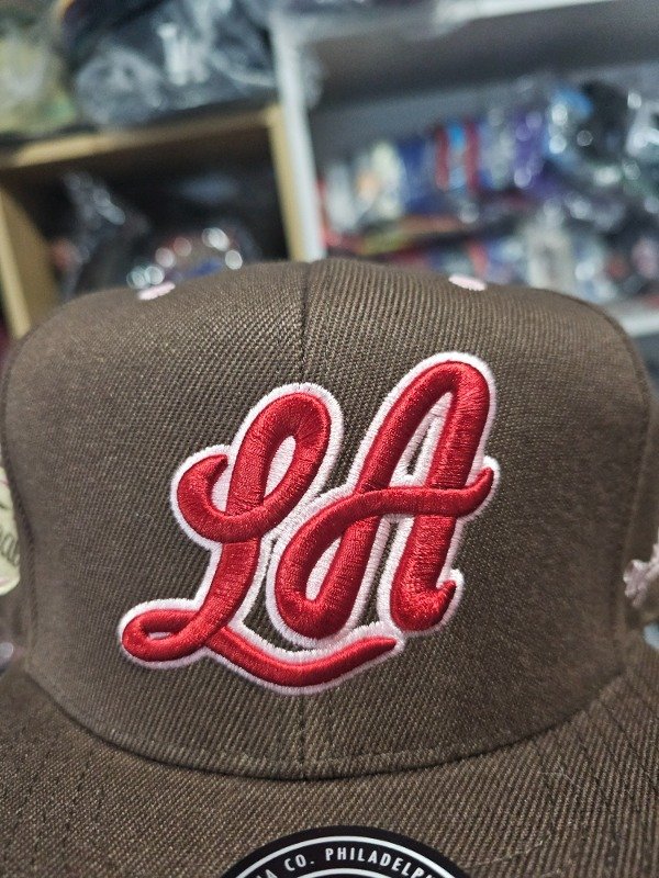Los Angeles Lakers Vintage Finals 2009 Side Patch de Mitchell And Ness, talle 8 — imagen 3