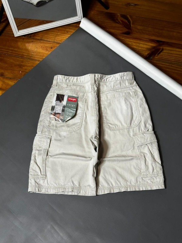 Producto - WRANGLER RELAXED FIT CARGO (40-42Arg)