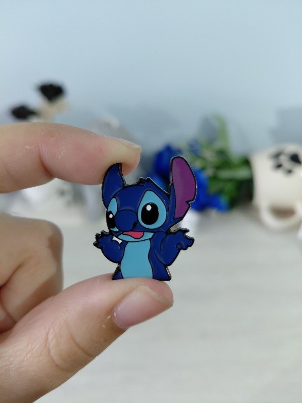 Producto - Pin metalizado - Stitch #1270
