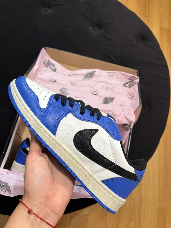Producto - Jordan low azul