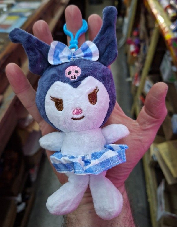 Producto - LLAVERO PELUCHE - KUROMI CON MOÑO