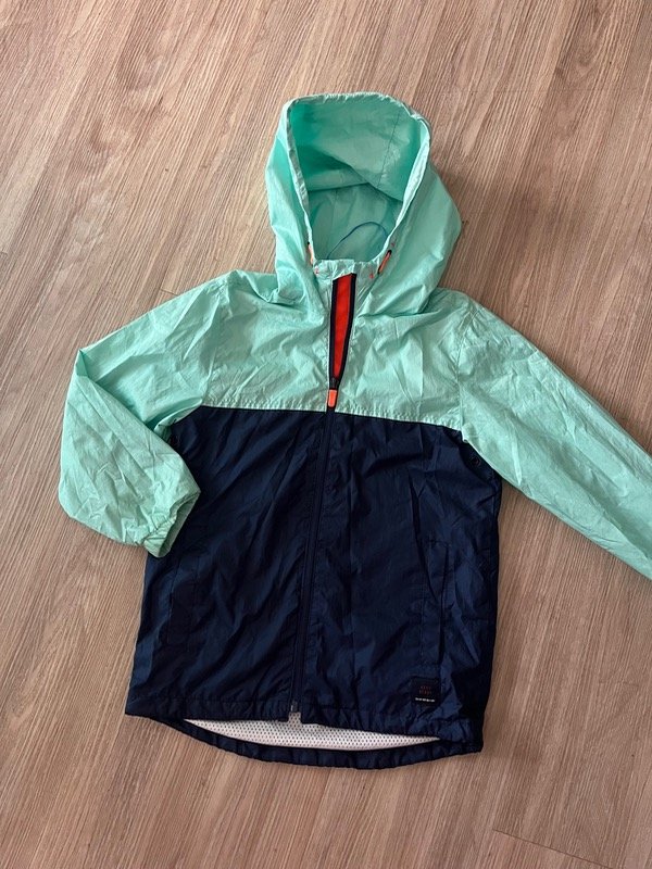 Producto - Campera Zara impermeable 7 años