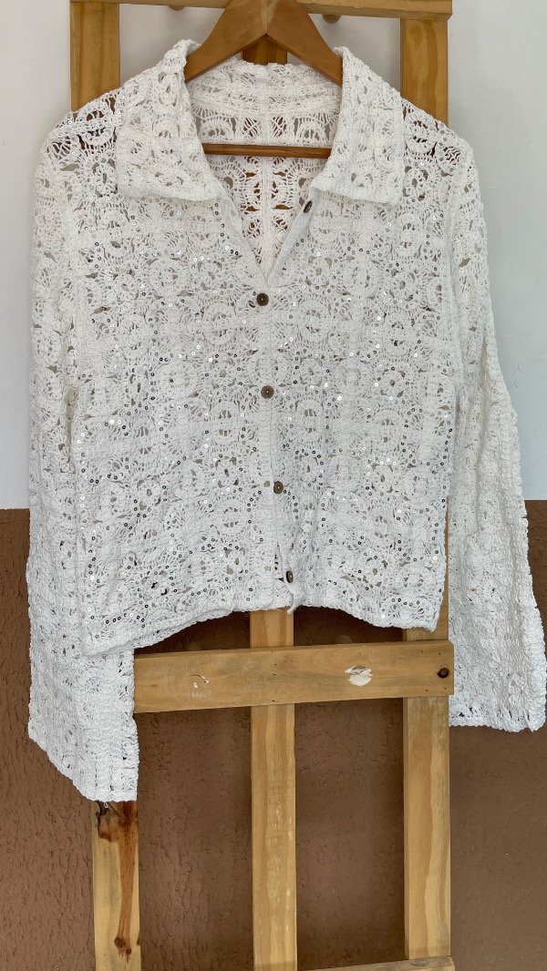 Producto - CAMISA TEJIDA Y BORDADA (importada) - 3