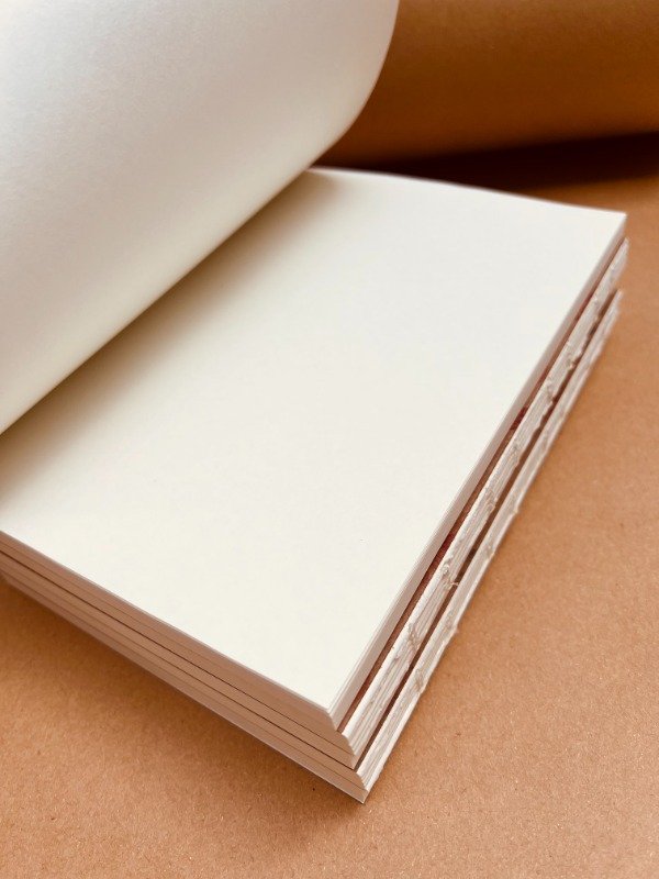 Producto - INTERIOR A4 C/GUARDA KRAFT, BOOKCEL LISO X5 - 0