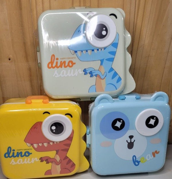 Producto - Lonchera dino/oso con cubierto salsero y divisiones 19x17cm