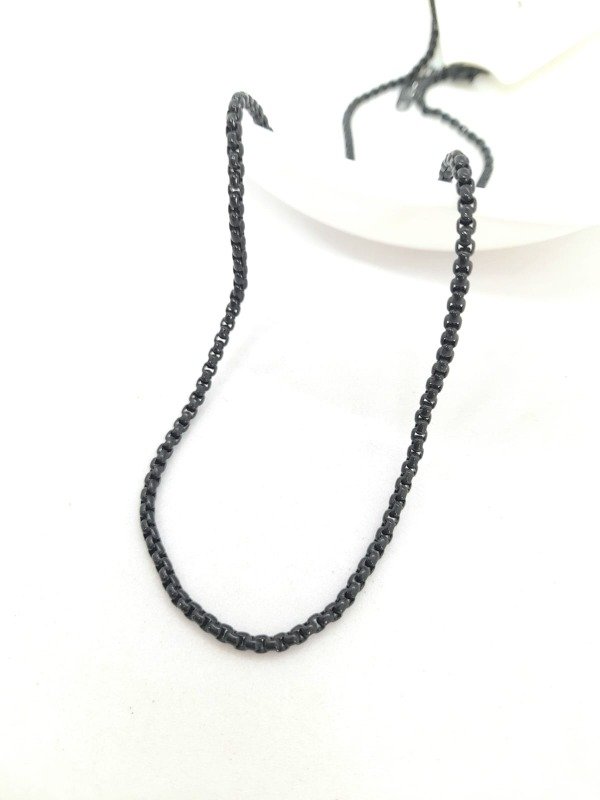 Producto - Cadena negra eslabón cuadrado 45+5cm x 1mm de ancho