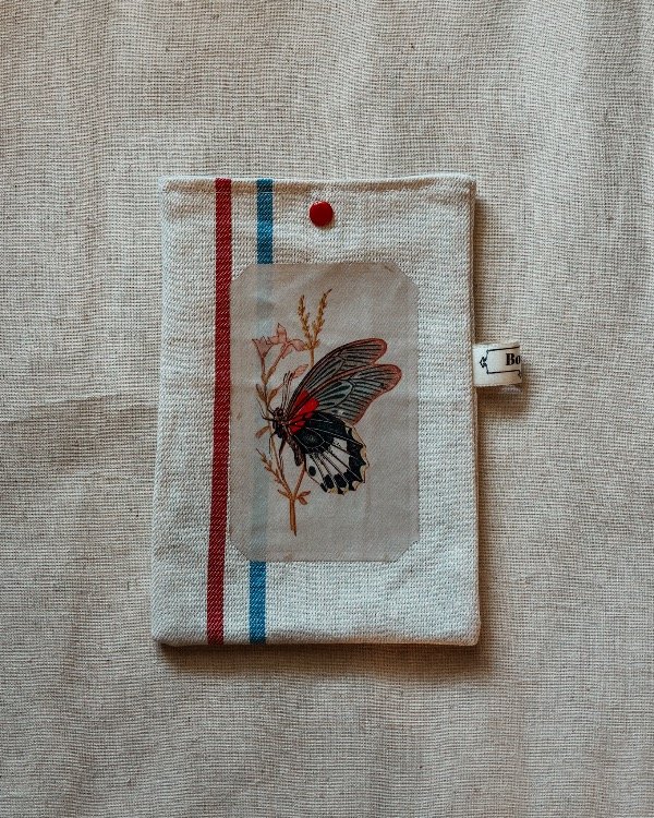 Producto - Funda mariposa ramita