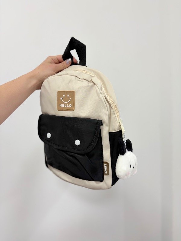 Producto - Mochila chica colores con conejo de llavero - 3