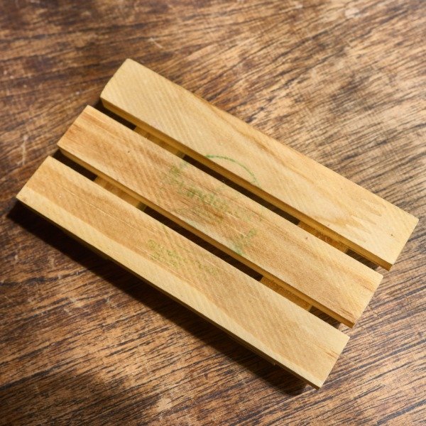 Producto - Jabonera doble pino
