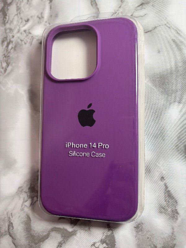 Producto - Silicone case violeta iph 14 pro