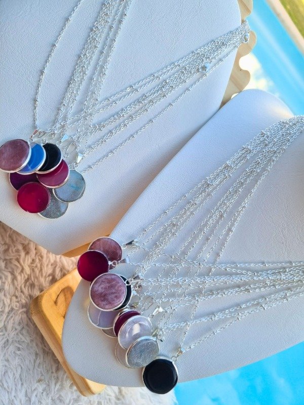 Producto - COLLAR AB CON MEDALLA CIRCULAR DE PIEDRA NATURAL