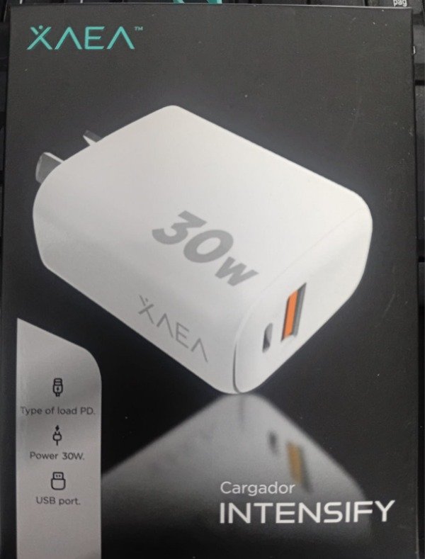 Producto - Adaptador Xaea Intensify USB y Tipo C