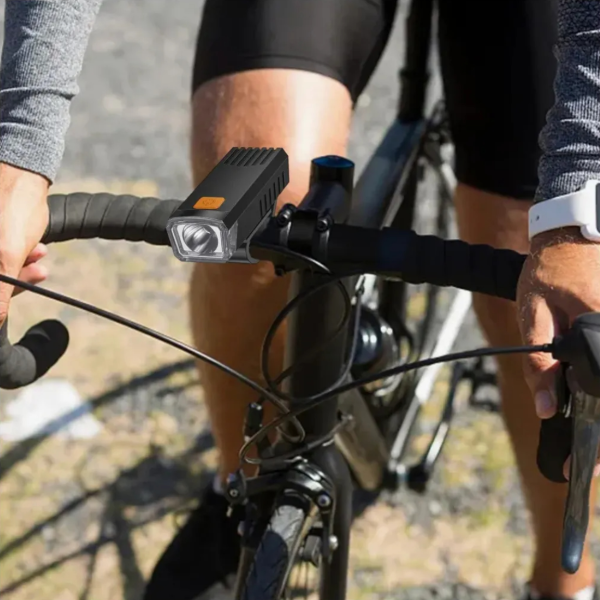 Producto - LUZ PARA BICI DELANTERA CON CARGADOR USB