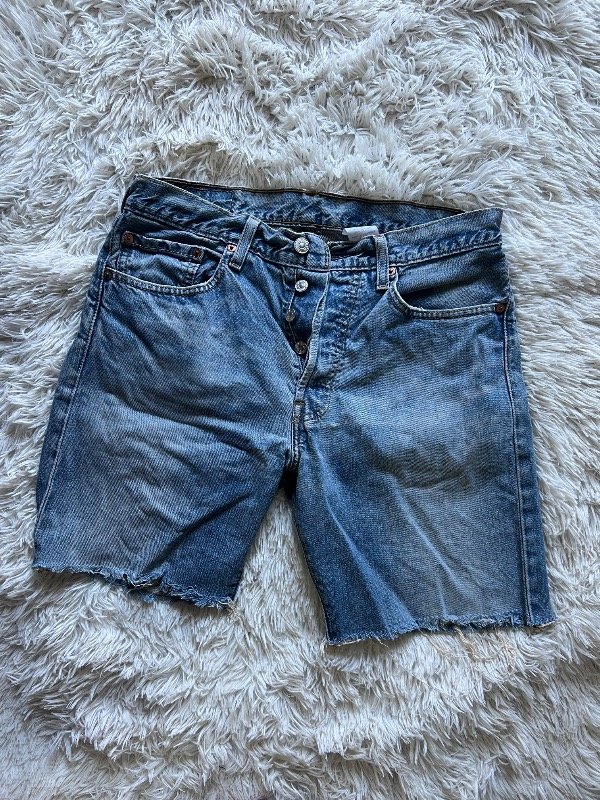 Producto - Bermuda celeste Levis