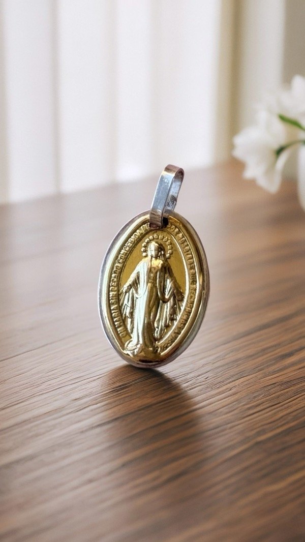 Producto - Virgen de la Medalla Milagrosa 13x23MM PLATA Y ORO D192
