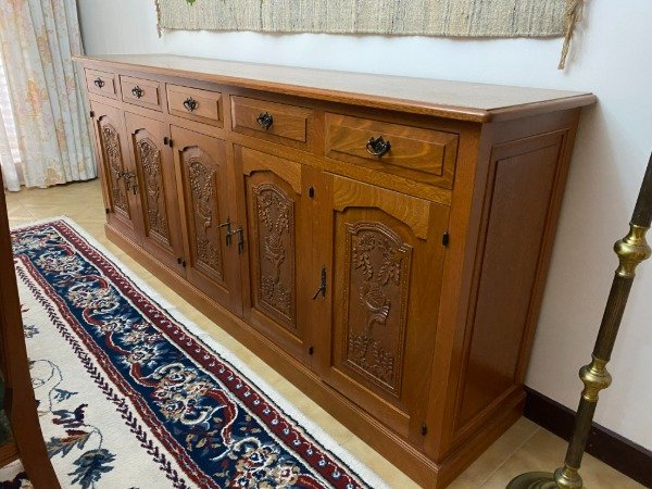 Producto - APARADOR VAJILLERO DE ROBLE TALLADO 220x46x94 #10764