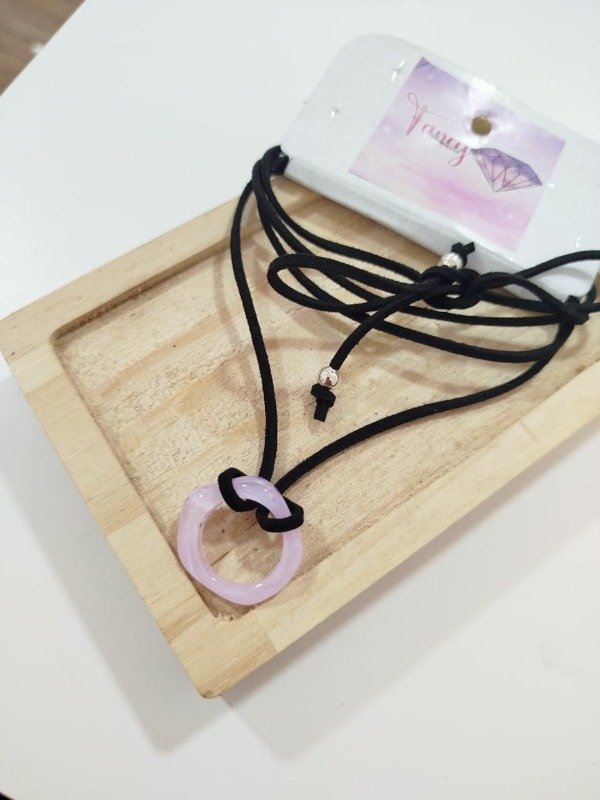 Producto - Choker lazo negro dije acrilico1