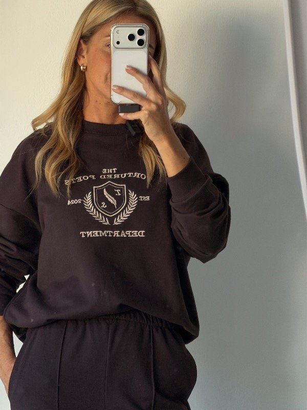 Producto - BUZO BORDADO POETS