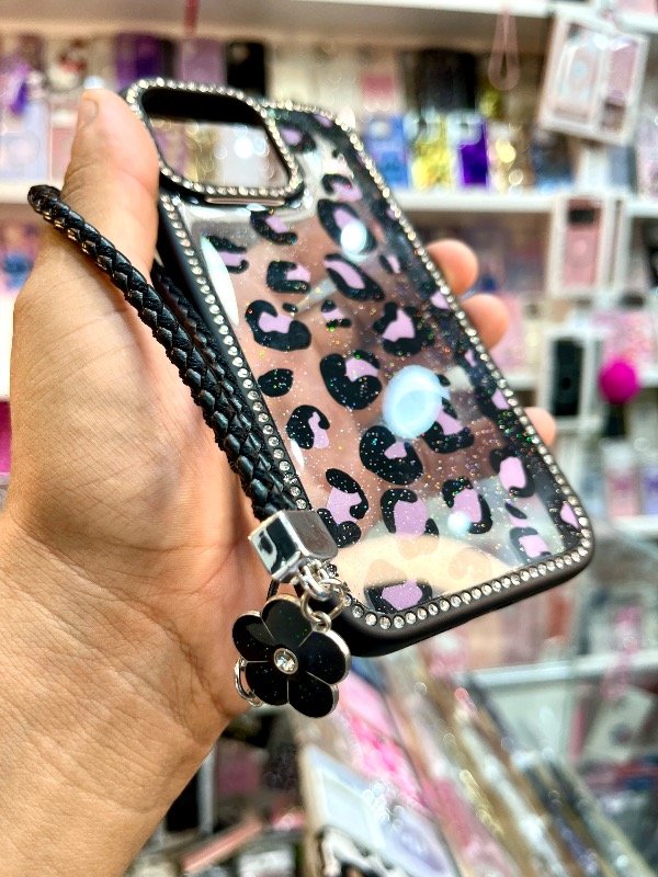 Producto - Animal Print con Correa IPhone 13/14/15/16/16 pro/16 pro max/17 pro/17 pro max - 1