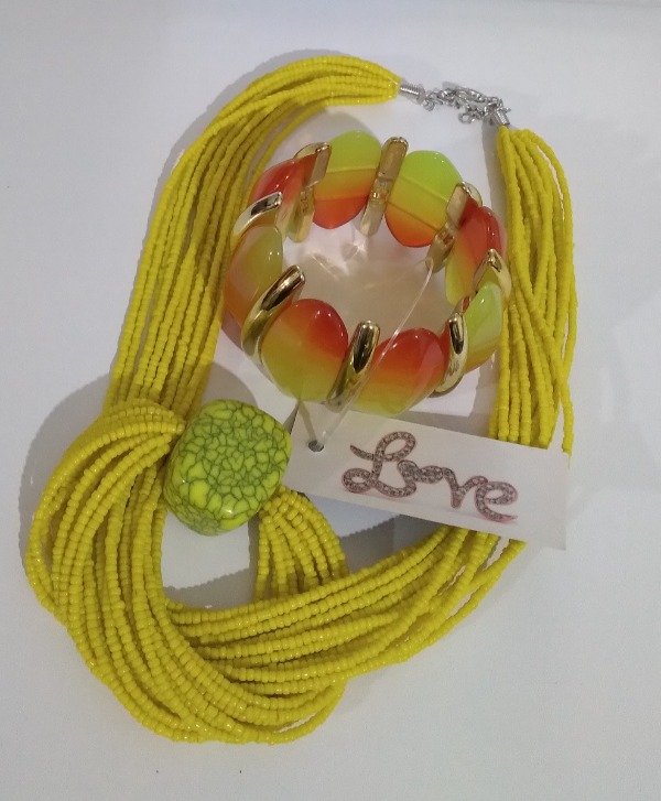 Producto - COLLAR DE MOSTACILLAS AMARILLO Y PULSERA