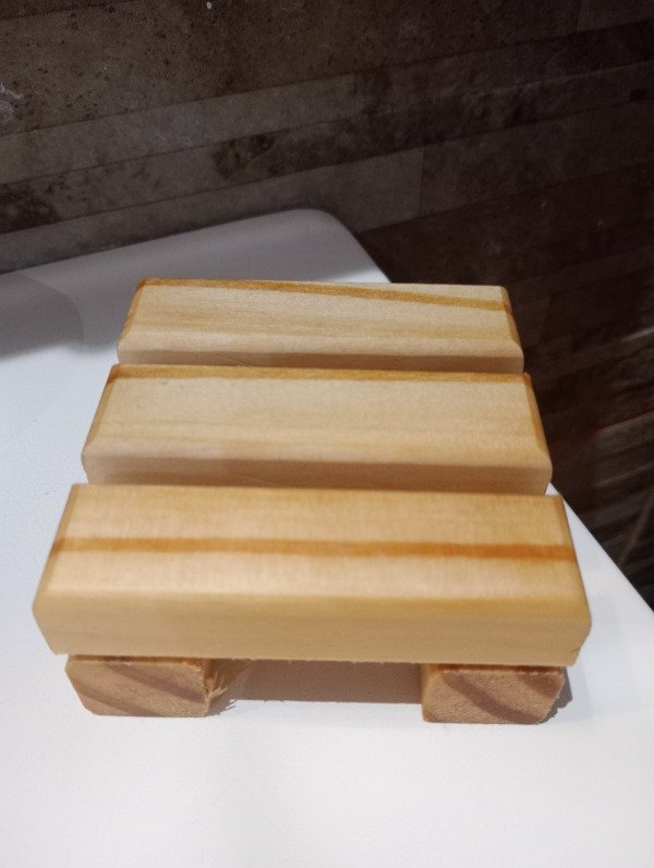 Producto - Jabonera simple de pino