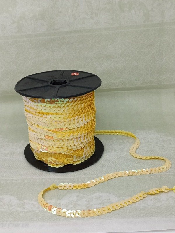 Producto - Lentejuela amarilla x metro