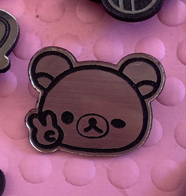 Producto - prendedor rila
