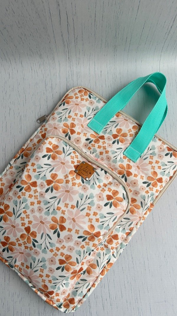 Producto - Funda Notebook con bolsillo (por encargue)