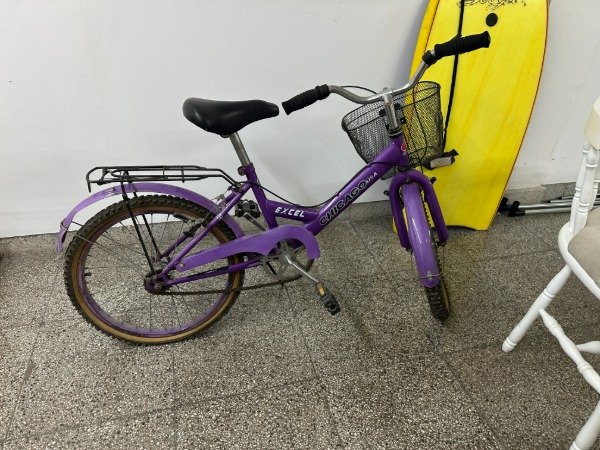 Producto - BICICLETA PARA NIÑO RODADO 20 CON CANASTO Y PORTACARGA #12155