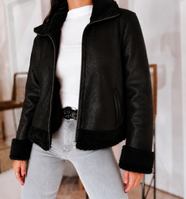 Producto - CAMPERA TEDDY // NEGRO