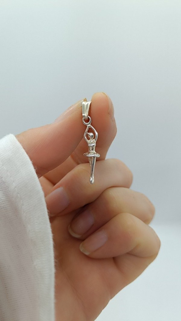 Producto - Dije Bailarina Cásica (Opción con Cadena)
