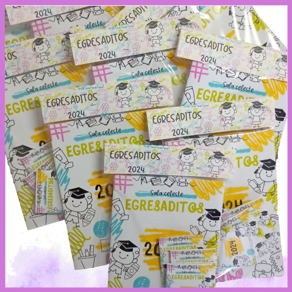 Producto - Album Figuritas Egresados A4