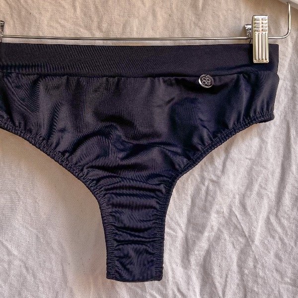 Producto - Bombacha alta con faja less negro