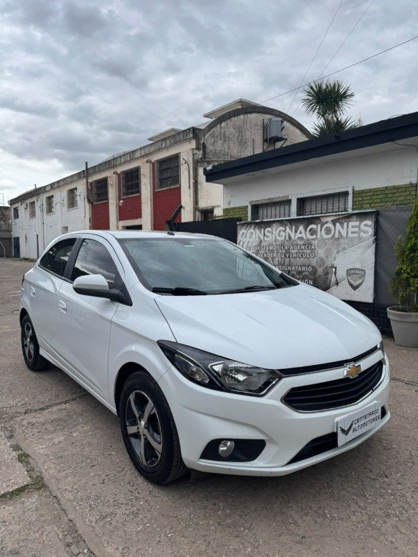 Producto - Chevrolet Onix 1.4 LTZ MT 2017 - 1