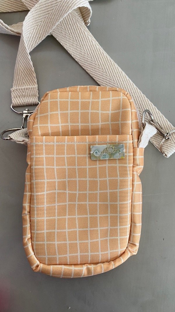 Producto - Bandolera porta celular cuadros amarillos