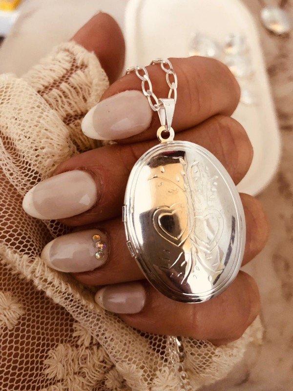 Producto - Relicario Oval más Love XL Plata 900