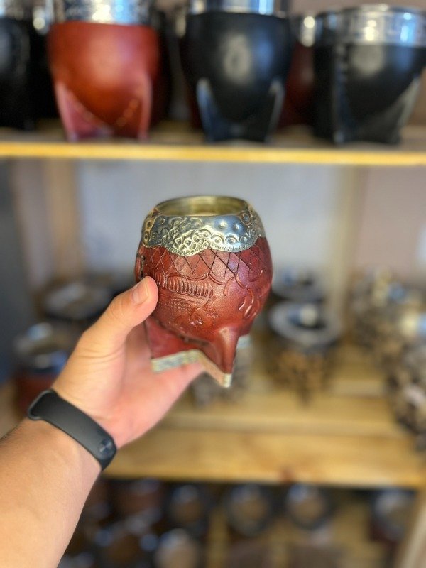 Producto - Torpedo Exclusivo Virola Recortada de Alpaca y Cuero Repujado con Base de Alpaca