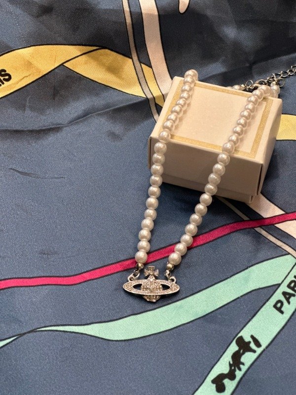 Producto - Choker Saturno perlas