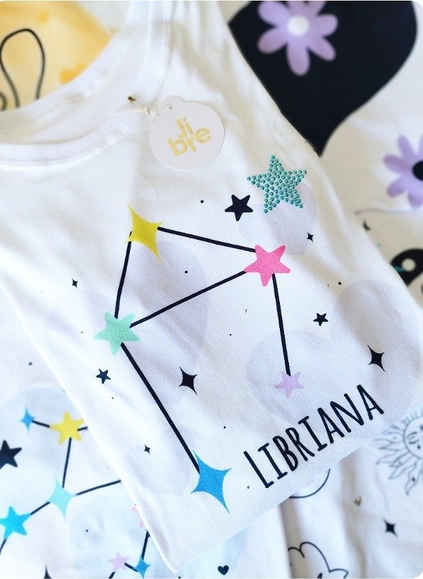 Producto - Remera "LIBRIANA"