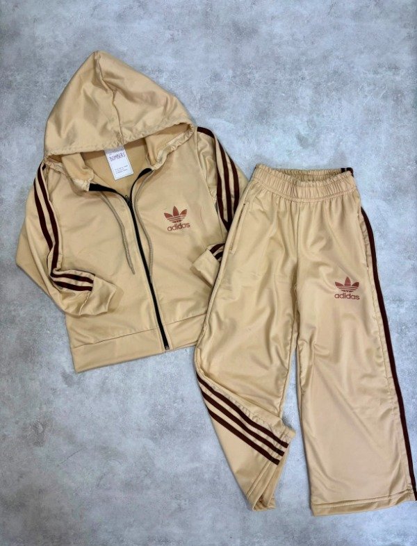 Producto - Conjunto Adi beige , campera y pant