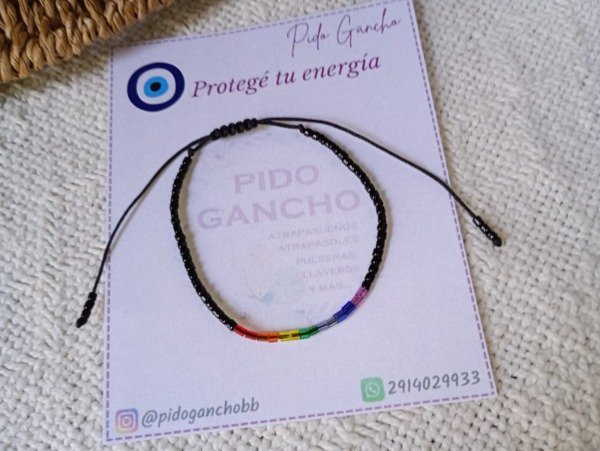 Producto - Pulsera negra con canutillos 7 chakras