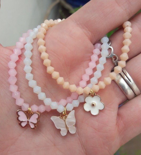 Producto - Pulsera cristal de roca con dije esmaltado