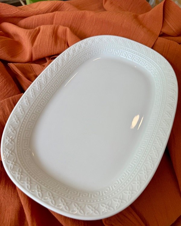 Producto - BANDEJA DE PORCELANA LABRADA COMBINADA